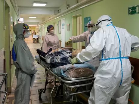Коронавірусом за добу знову захворіли понад 10 тисяч українців