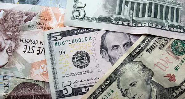 Курс валют на 17 января, понедельник: доллар и евро вырастут до психологических отметок