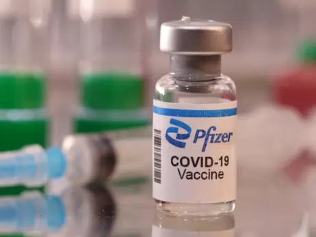 США передали Україні мільйон доз вакцини Pfizer