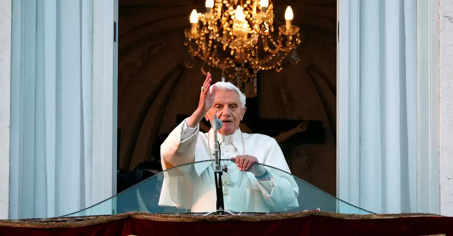 Папа Бенедикт XVI стал фигурантом дела о насилии священников над детьми