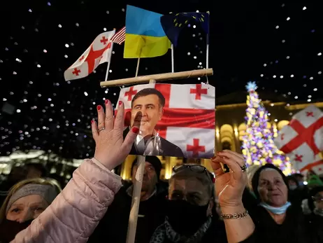 Прокуратура Грузии отказалась признавать Саакашвили потерпевшим