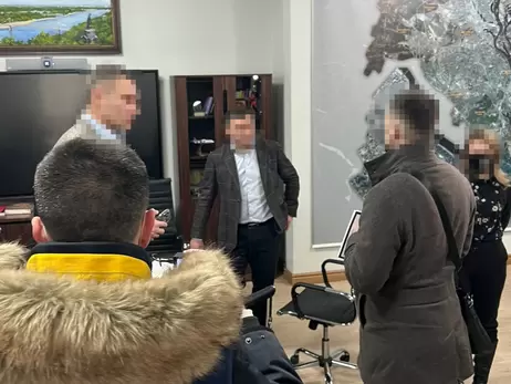 Прокуратура подтвердила подозрение заместителю Кличко, а сам Поворозник показал, как преобразился спорный участок