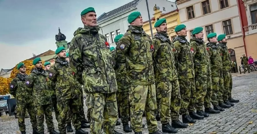 Чехия рассмотрит отправку своих войск в Украину, если Киев даст запрос