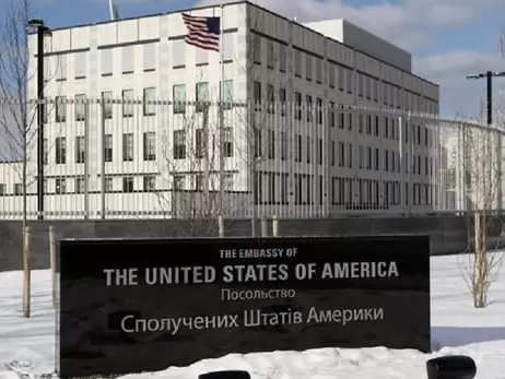 Посольство США закликало своїх громадян залишити Україну через зростаючу загрозу вторгнення РФ