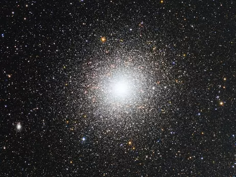 Телескоп NASA сфотографував сферичне скупчення у сузір'ї Тукан