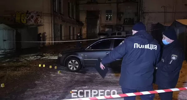 У Києві невідомі вистрілили у чоловіка та забрали у нього 10 мільйонів гривень