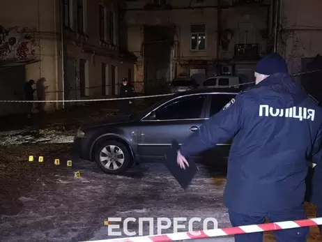 В Киеве неизвестные выстрелили в мужчину и забрали у него 10 миллионов гривен 