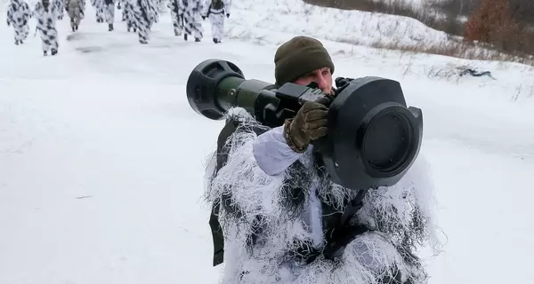 Украинские бойцы впервые опробовали в деле гранатометы NLAW, приехавшие из Великобритании