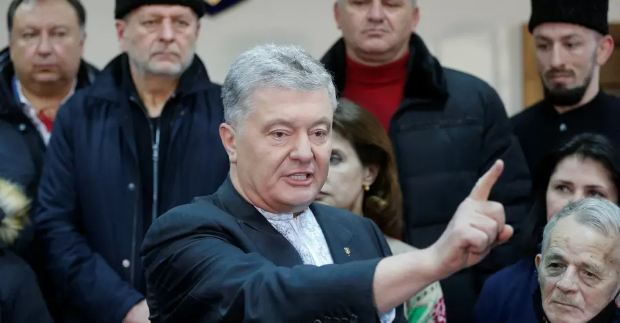 Петро Порошенко під ДБР заявив, що не збирається співпрацювати зі слідством