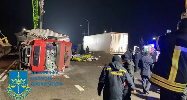 Водій вантажівки, який роздавив у Харкові легковик з людьми, постане перед судом