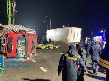 Водитель грузовика, раздавивший в Харькове легковушку с людьми, предстанет перед судом