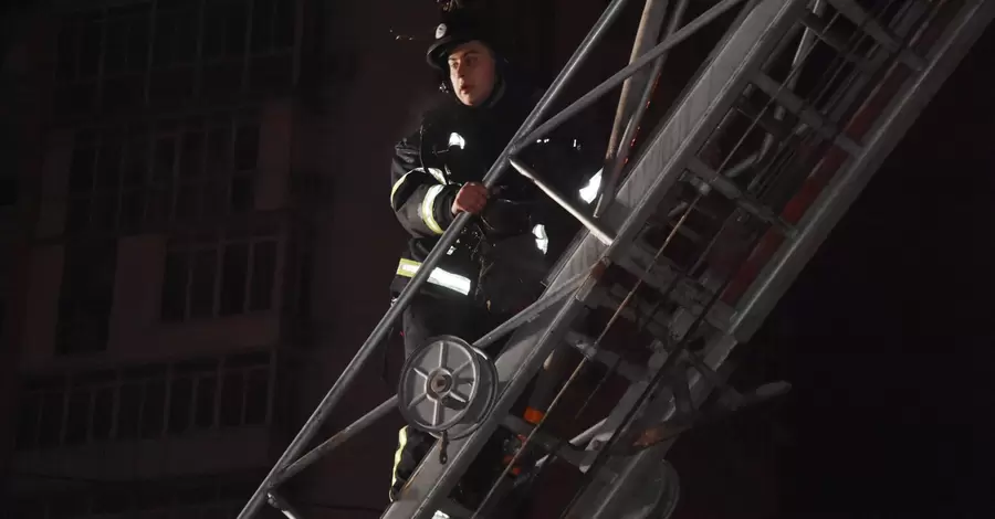 В Одессе из-за пожара в жилом доме эвакуировали 40 человек