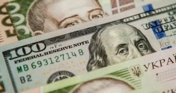 Курс валют на 3 февраля, четверг: доллар растет, евро выскочил за психологическую отметку