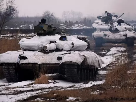 На Донбасі ворог обстріляв позиції ЗСУ, є поранений