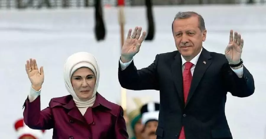 После визита в Украину у Эрдогана и его жены обнаружили штамм 