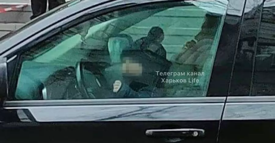 В Харькове оштрафовали женщину-водителя с ребенком на коленях, о которой написали в соцсетях