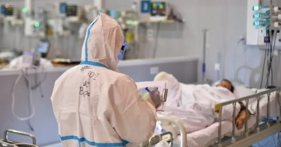 В Украине вдвое сократили сроки самоизоляции и лечения пациентов с коронавирусом
