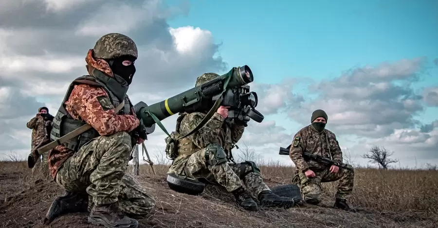 Боевики на Донбассе трижды нарушили перемирие, ранен один боец ВСУ