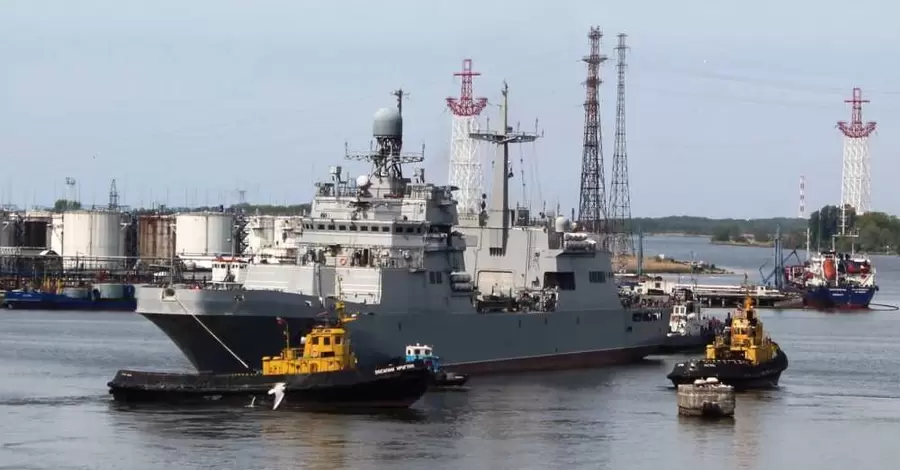 У Чорне море увійшли ще три великі десантні кораблі ВМФ Росії