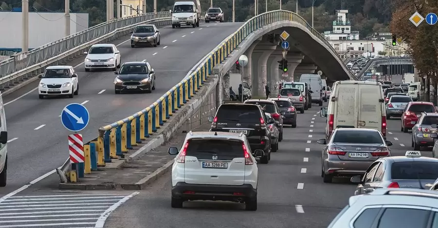 Киев занял третье место в мире по автомобильным пробкам, Одесса - шестая