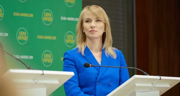 Елена Шуляк заявила, что «Слуга народа» отзывает 61 местного депутата