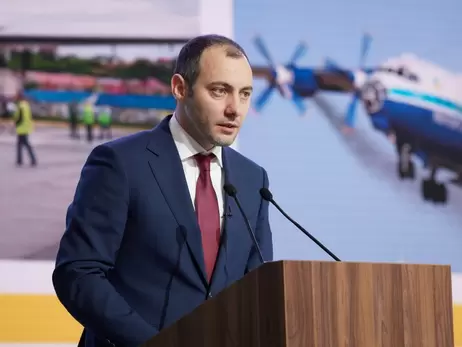 Мінінфраструктури: небо над Україною відкрито, літати продовжують 29 іноземних авіакомпаній