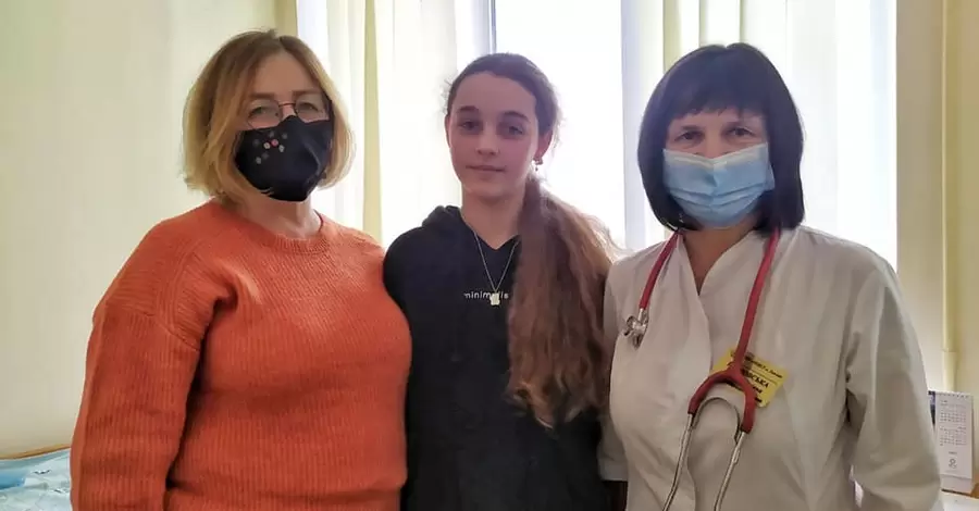 Львовские медики спасли ребенка, у которого после коронавируса отказывали ноги и руки