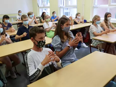 В школах Украины пройдут «уроки медиаграмотности». В следующем году этой теме посвятят целую неделю