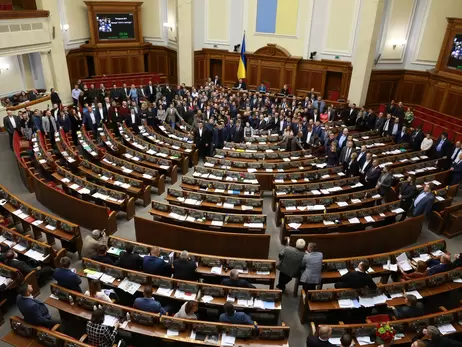 Депутаты пересмотрели свои зарплаты, предусмотрев 100% надбавки «за интенсивность»
