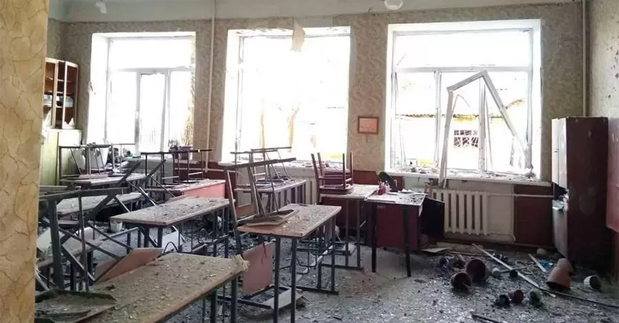 Російські ЗМІ повідомили, що у Донецьку під обстріл потрапили дві школи