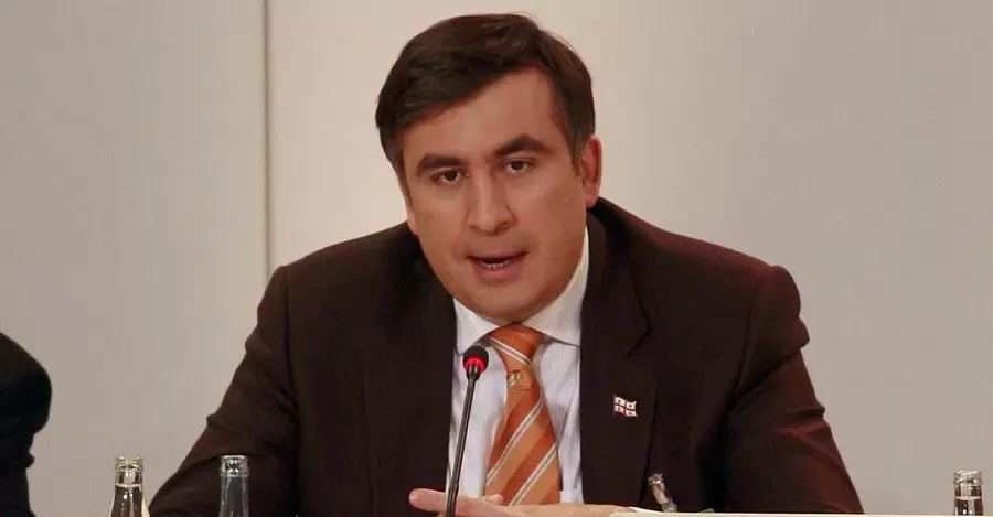 Саакашвили в грузинской тюрьме снова объявил бессрочную голодовку