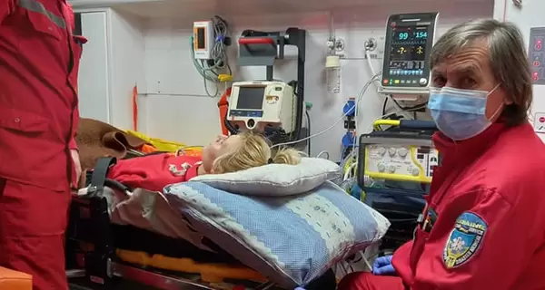 Военнослужащую Нацгвардии, раненую во время стрельбы на Южмаше, перевели на лечение в Киев