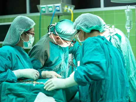  В Днепре врачи провели сложнейшую операцию девушке, пострадавшей в ДТП