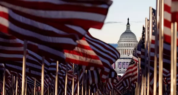 Посольство США в Україні картинкою з будівельними лісами нагадало Володимиру Путіну, що Москва з'явилася пізніше за Київ