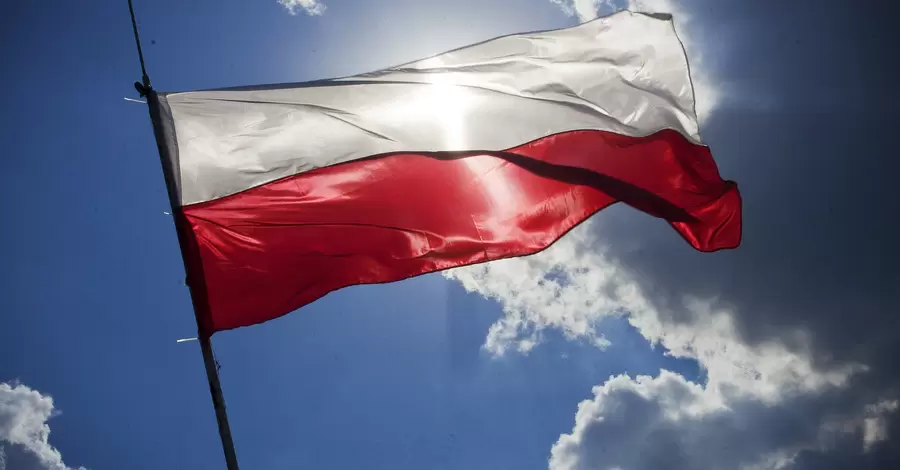  Польша с марта отменит все ковидные ограничения, кроме ношения масок