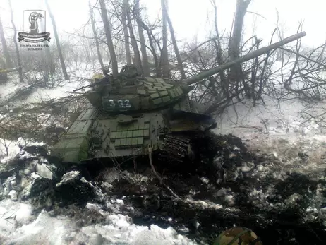 Обстрелы в Украине: На Донбассе сбит шестой самолет, а под Харьковом сожжены четыре танка
