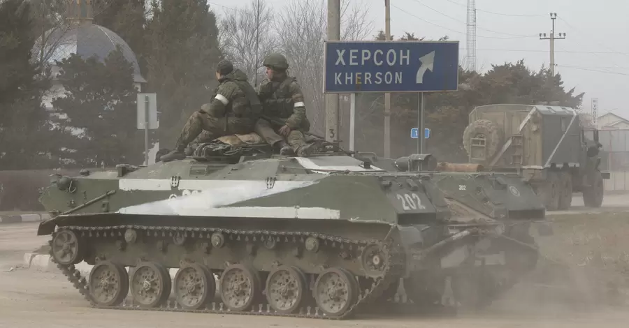 Украинские военные эксперты о том, чего добивается Путин
