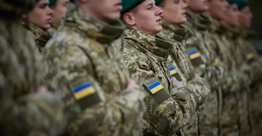Що означає загальна мобілізація: до армії забирають усіх, підприємства переорієнтуються на потреби ЗСУ