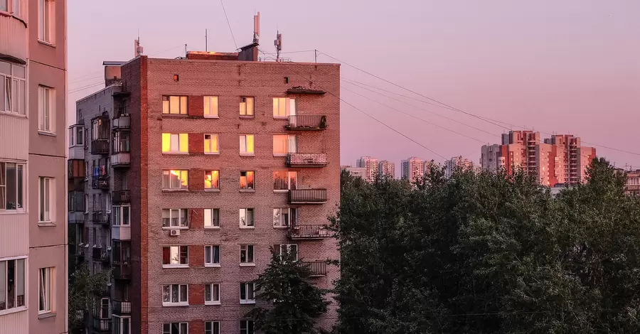 Українців просять терміново перевірити дахи будинків на наявність міток