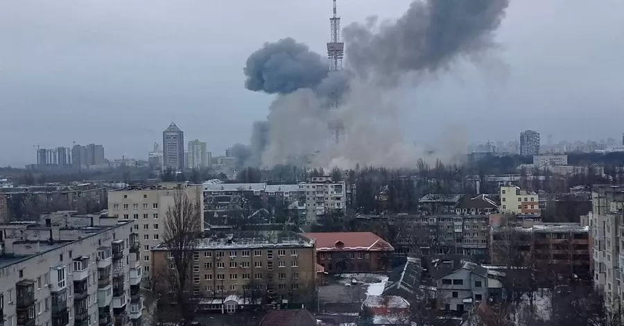 Российские оккупанты нанесли ракетный удар по киевской телебашне и Бабьему Яру