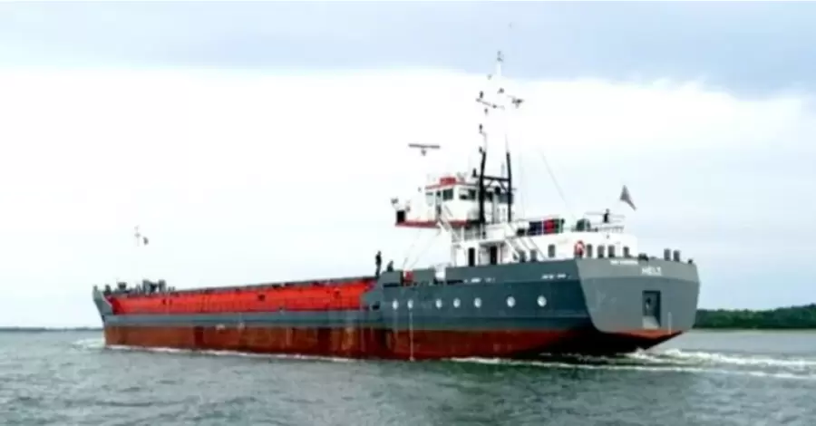Біля Одеси окупанти потопили мирне торгове судно