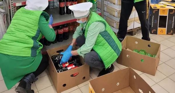 У Coca-Cola відповіли на те, що NOVUS та VARUS прибрали з полиць їхні напої