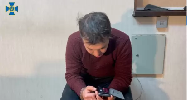 Дзвінок російського військового з полону своїй дівчині: Як ти й казала, я здався і прийшов без зброї