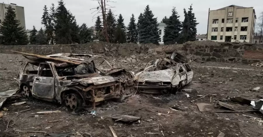 В ГСЧС показали разрушенный авиаударами центр города Малин Житомирской области