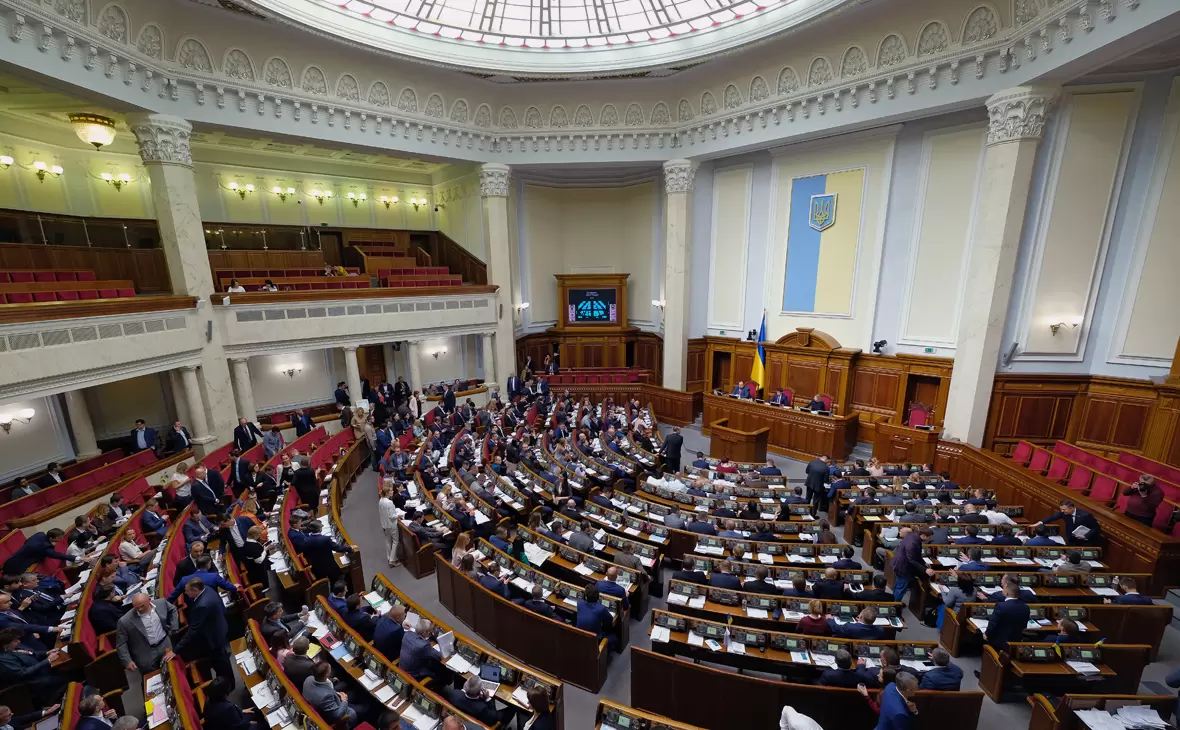 Нардепы хотят голосовать онлайн - в Раду внесли законопроект