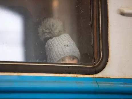 За два тижні війни Укрзалізниця евакуювала понад два мільйони людей