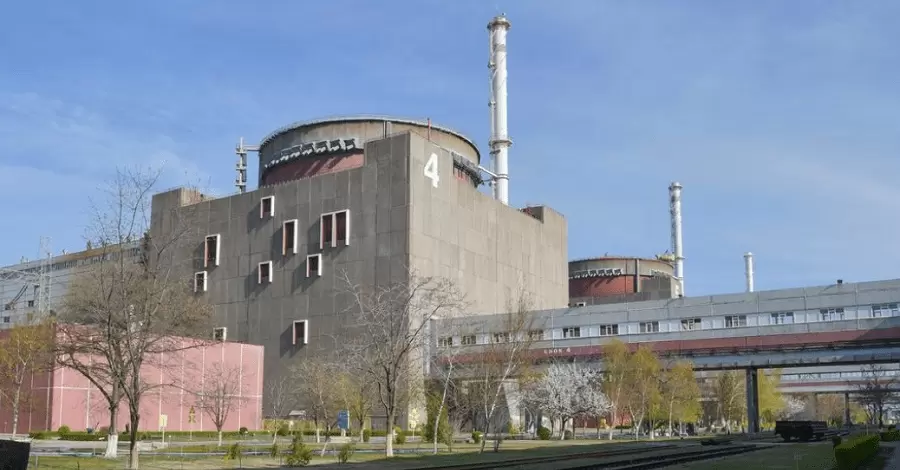 Российские оккупанты подорвали мины на территории Запорожской АЭС