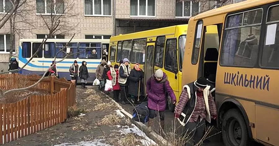 Тимошенко: З Оскільського психоневрологічного інтернату евакуювали 300 осіб