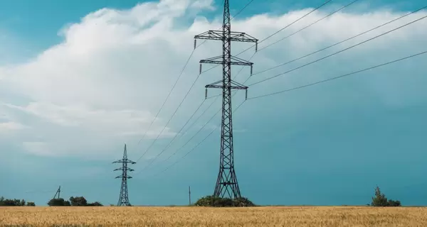 Украина синхронизировала электрические сети с ЕС и сможет получать свет и тепло при повреждениях инфраструктуры