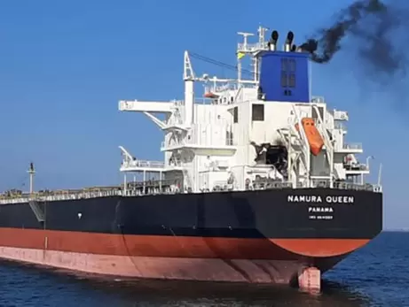 Военный корабли РФ в Черном море выпустили ракеты в суда Панамы. Один корабль пошел ко дну